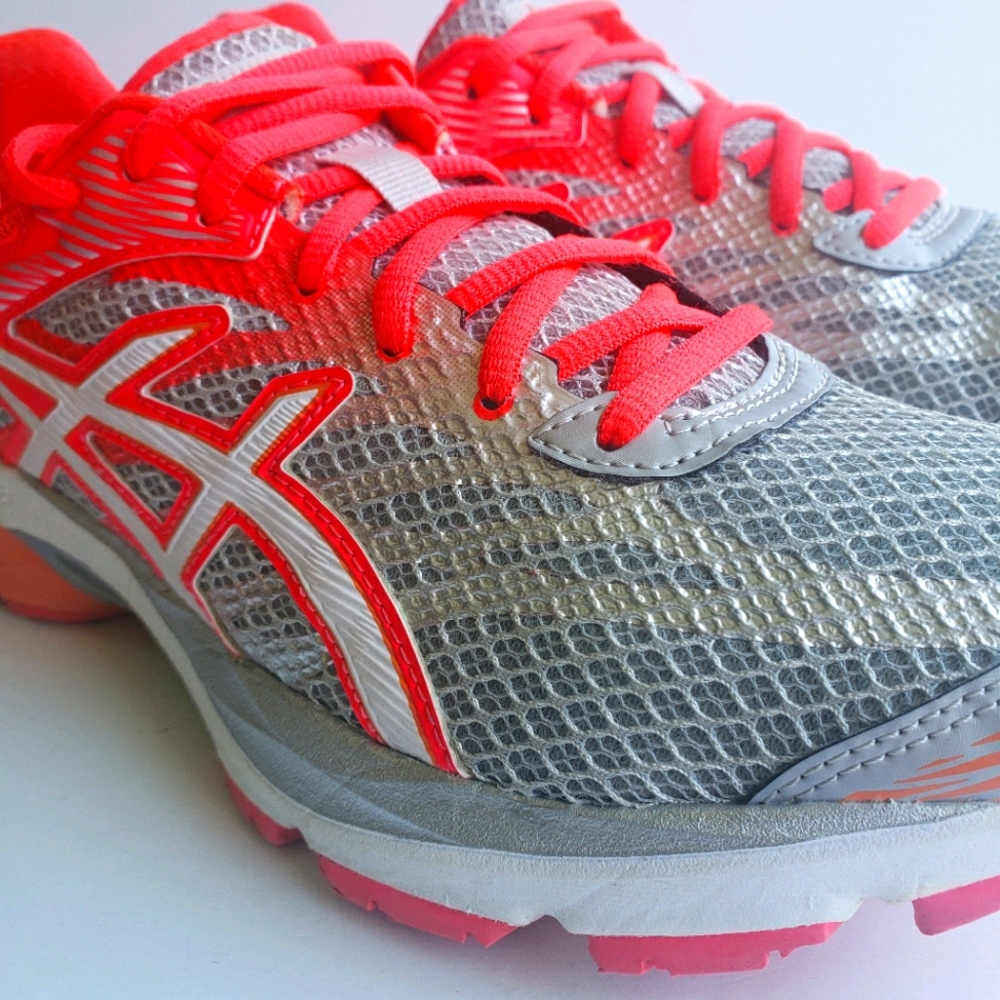 Asics Gel-Flux 4 womans 9 T764N